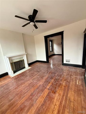 3445 Iowa Avenue, St Louis, MO 63118