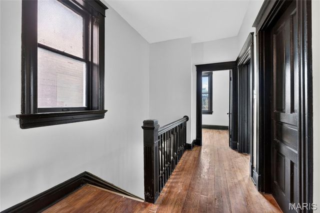 3445 Iowa Avenue, St Louis, MO 63118