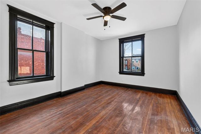 3445 Iowa Avenue, St Louis, MO 63118