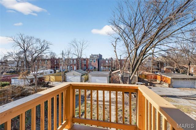 3445 Iowa Avenue, St Louis, MO 63118