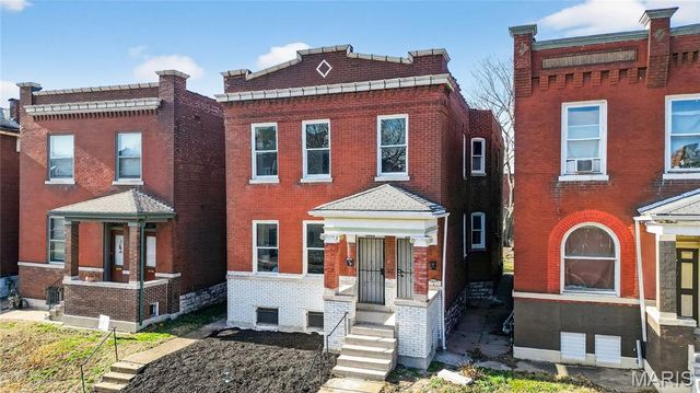3445 Iowa Avenue, St Louis, MO 63118