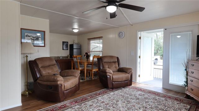 1158 CR 439, Lake Panasoffkee, FL 33538