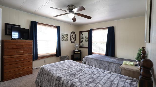 1158 CR 439, Lake Panasoffkee, FL 33538