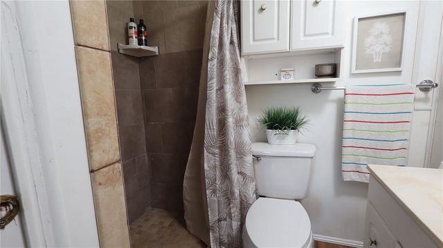 1158 CR 439, Lake Panasoffkee, FL 33538