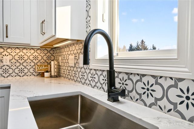 220 Vintage Club Drive 104, Cincinnati, OH 45249