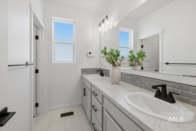 18135 N Begonia Way, Nampa, ID 83687