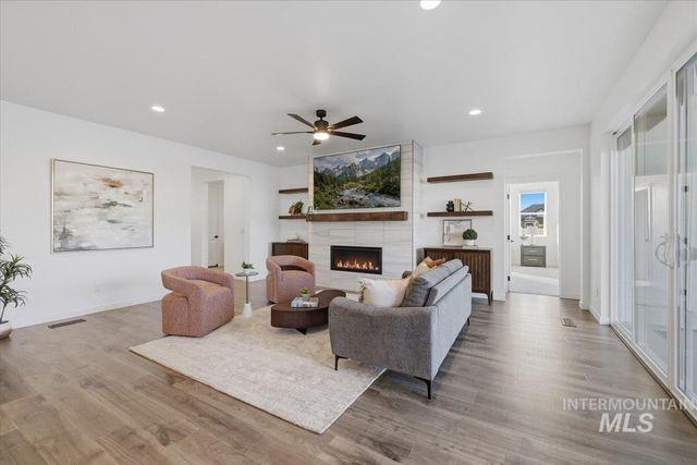 18135 N Begonia Way, Nampa, ID 83687
