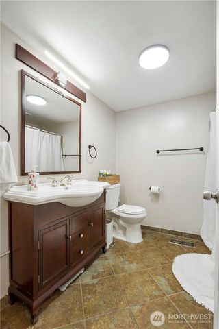 1717 E 59th Street, Tacoma, WA 98404