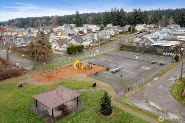 1717 E 59th Street, Tacoma, WA 98404