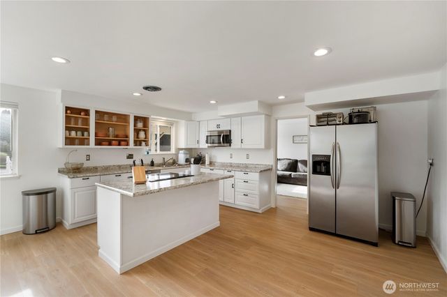 1717 E 59th Street, Tacoma, WA 98404