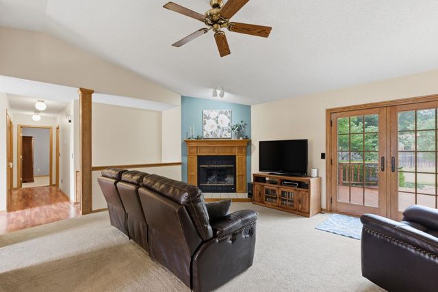 11802 W Pine St, Wichita, KS 67212