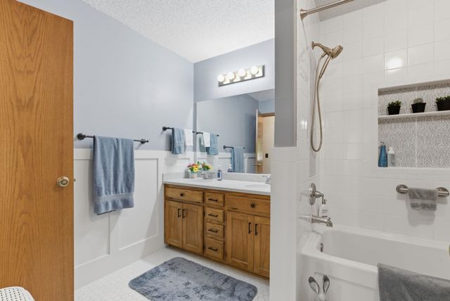 11802 W Pine St, Wichita, KS 67212