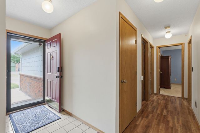 11802 W Pine St, Wichita, KS 67212
