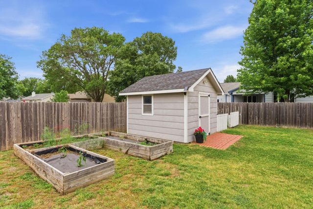 11802 W Pine St, Wichita, KS 67212