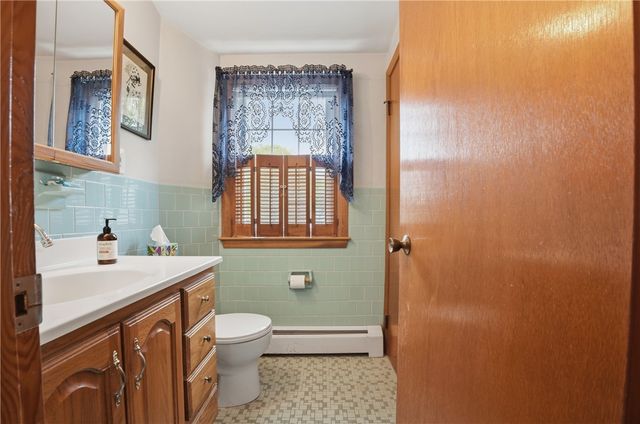 13 Peach Orchard Drive, East Providence, RI 02915