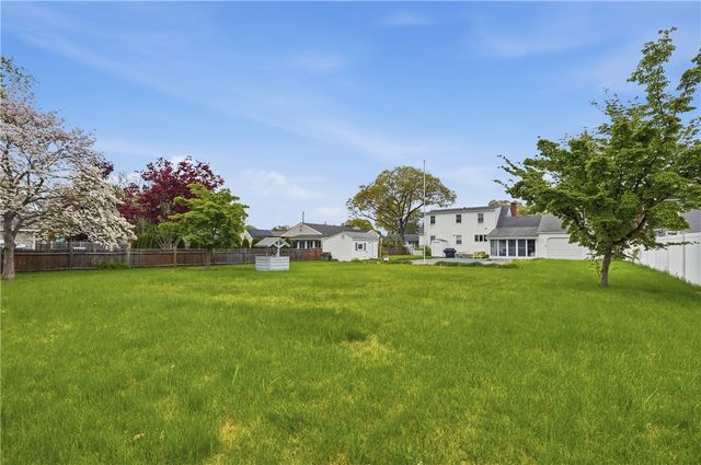 13 Peach Orchard Drive, East Providence, RI 02915