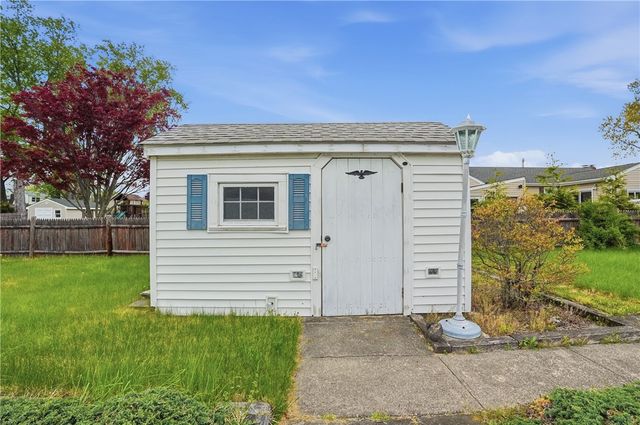 13 Peach Orchard Drive, East Providence, RI 02915