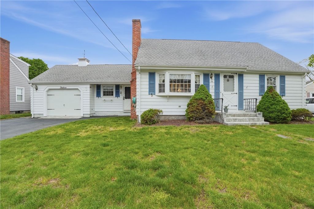 13 Peach Orchard Drive, East Providence, RI 02915
