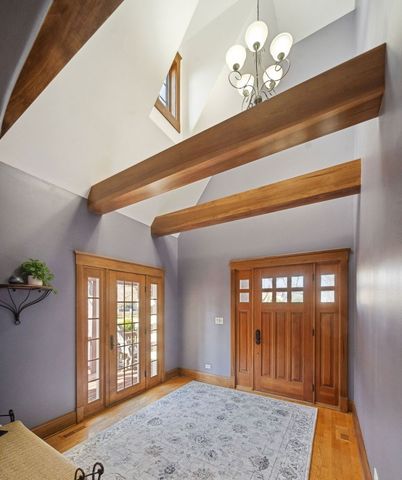 709 Prospect Avenue, Barrington, IL 60010