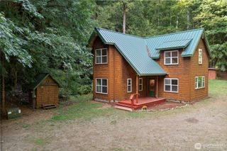 200 N Watersong Way, Hoodsport, WA 98548