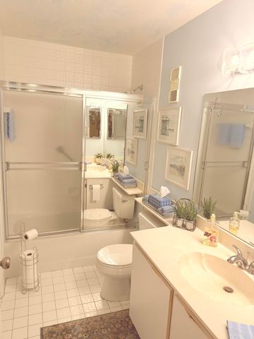 6241 POINTE REGAL Circle 404, Delray Beach, FL 33484