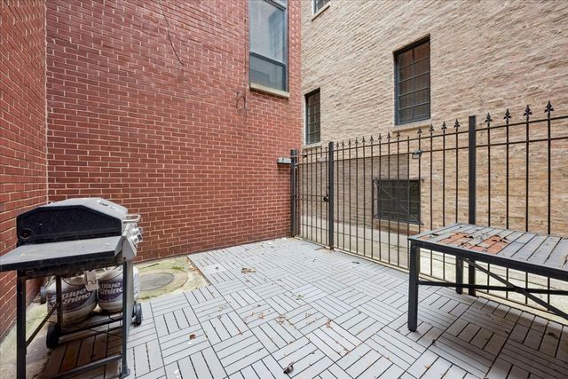 636 W Webster Avenue 304, Chicago, IL 60614