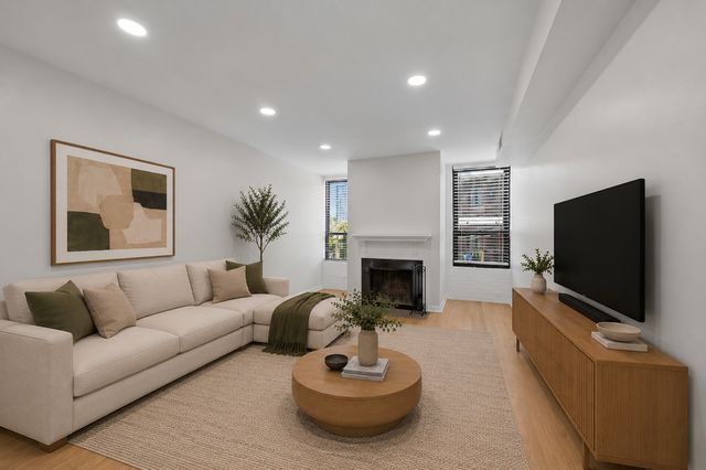 636 W Webster Avenue 304, Chicago, IL 60614