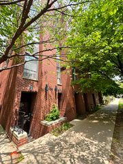 636 W Webster Avenue 304, Chicago, IL 60614