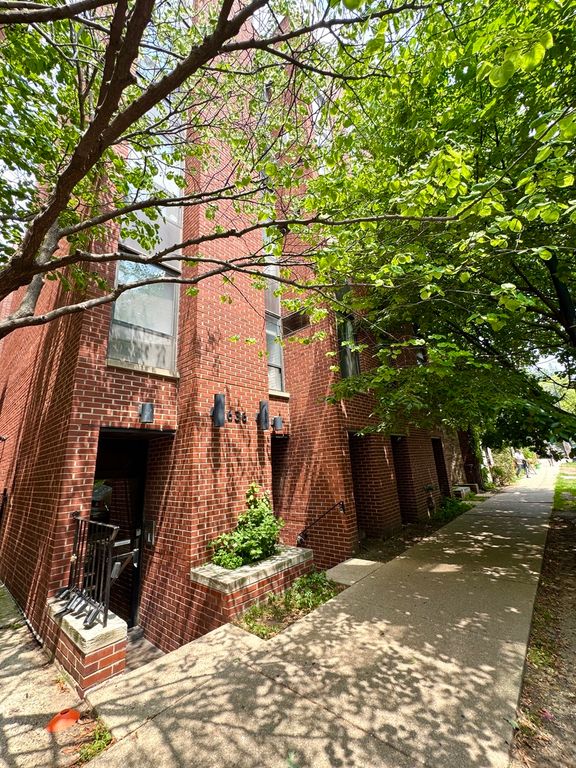 636 W Webster Avenue 304, Chicago, IL 60614