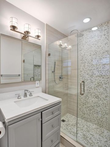 4440 NE 17th Terrace, Oakland Park, FL 33334