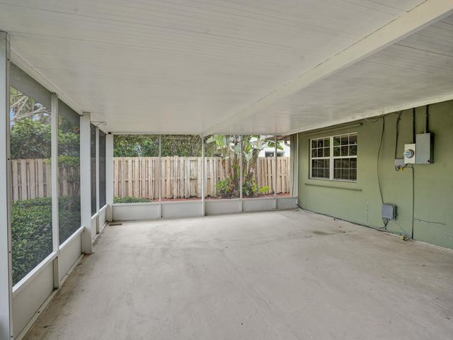 4440 NE 17th Terrace, Oakland Park, FL 33334