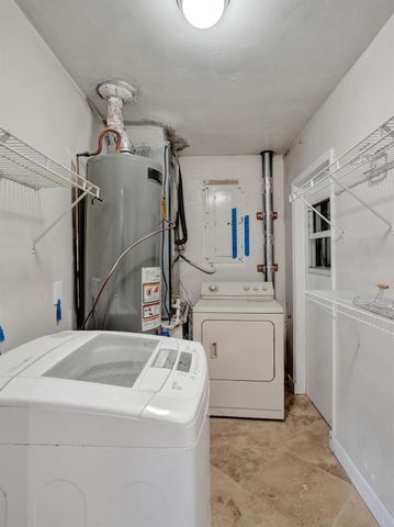 4440 NE 17th Terrace, Oakland Park, FL 33334