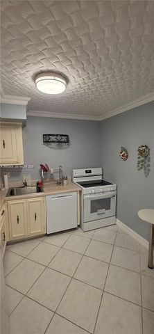 2049 S Ocean Dr 503, Hallandale Beach, FL 33009