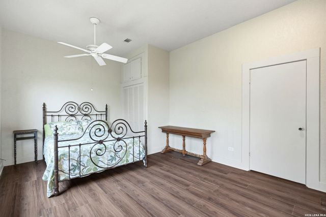 2939 Rolling Oaks Dr, New Braunfels, TX 78132