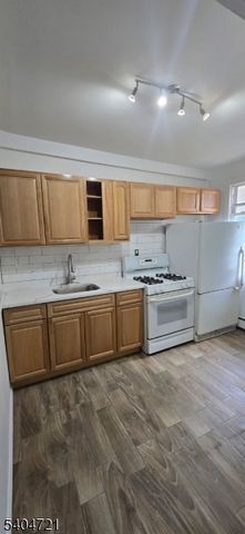 24 Doremus St, Paterson City, NJ 07522