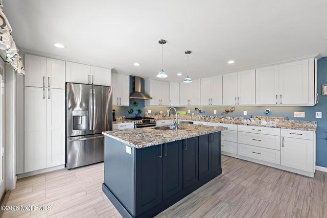112 Eliza Lane, Manahawkin, NJ 08050