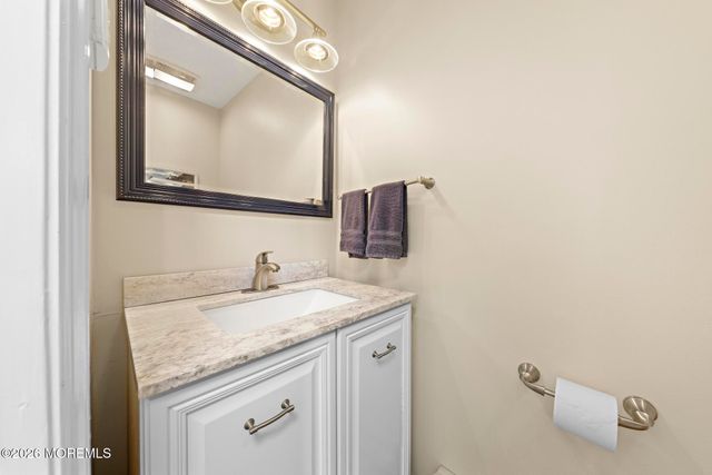 112 Eliza Lane, Manahawkin, NJ 08050