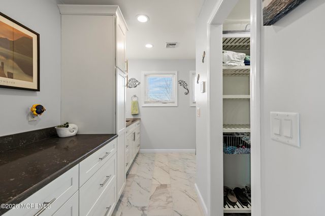 112 Eliza Lane, Manahawkin, NJ 08050