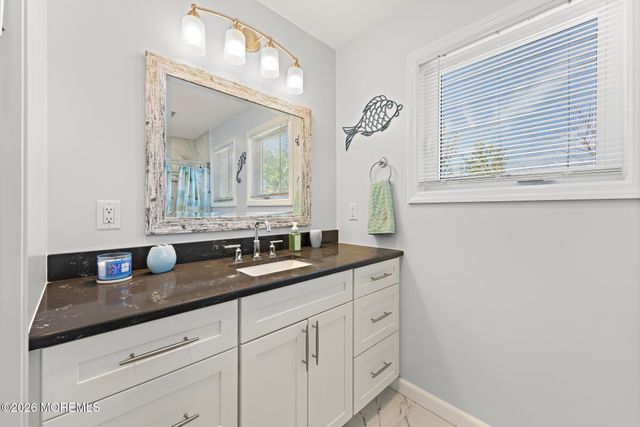 112 Eliza Lane, Manahawkin, NJ 08050
