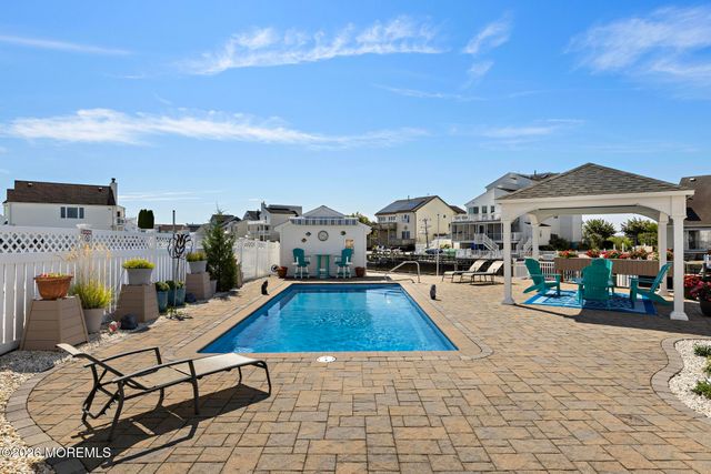112 Eliza Lane, Manahawkin, NJ 08050