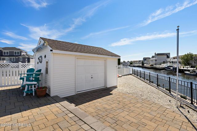 112 Eliza Lane, Manahawkin, NJ 08050
