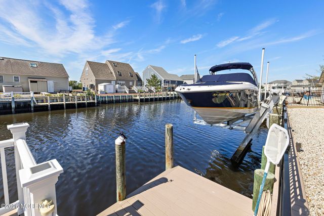 112 Eliza Lane, Manahawkin, NJ 08050