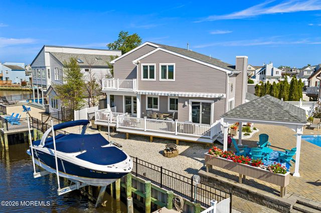 112 Eliza Lane, Manahawkin, NJ 08050