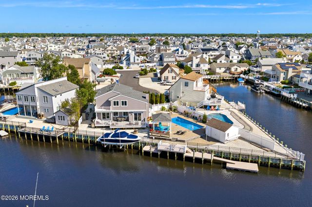 112 Eliza Lane, Manahawkin, NJ 08050