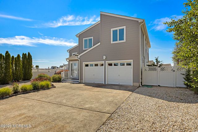112 Eliza Lane, Manahawkin, NJ 08050