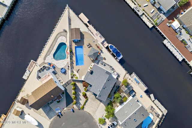 112 Eliza Lane, Manahawkin, NJ 08050