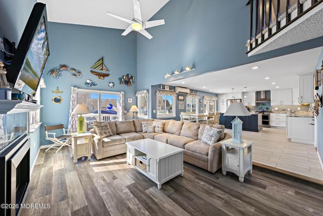 112 Eliza Lane, Manahawkin, NJ 08050