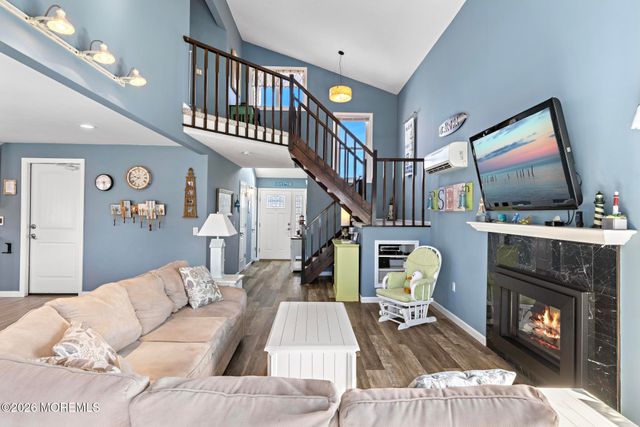 112 Eliza Lane, Manahawkin, NJ 08050