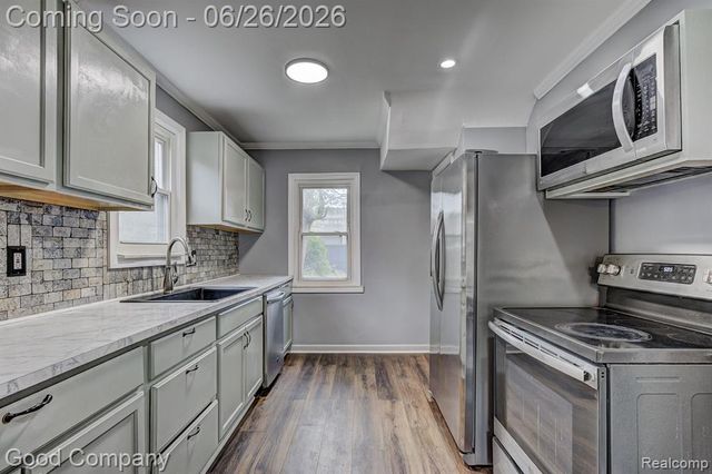 20259 Warrington Drive, Detroit, MI 48221