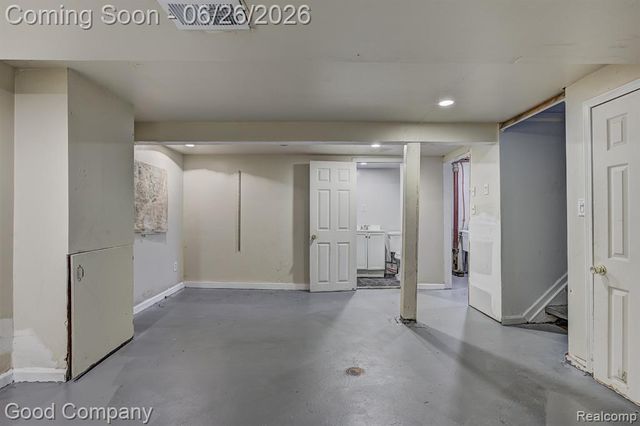 20259 Warrington Drive, Detroit, MI 48221